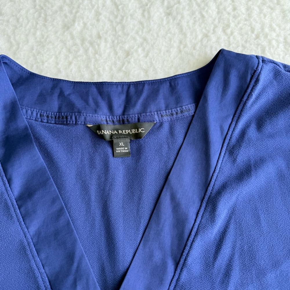 Banana Republic NWOT Women's V-Neck Blue 3/4 Sleeve Airy Blouse, Size XXL, XL, M - Picture 6 of 14